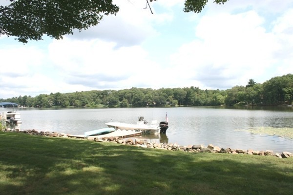 36 Elmwood Road Lynnfield, MA 01940 - Photo 11 of 13 Gallery Image 11