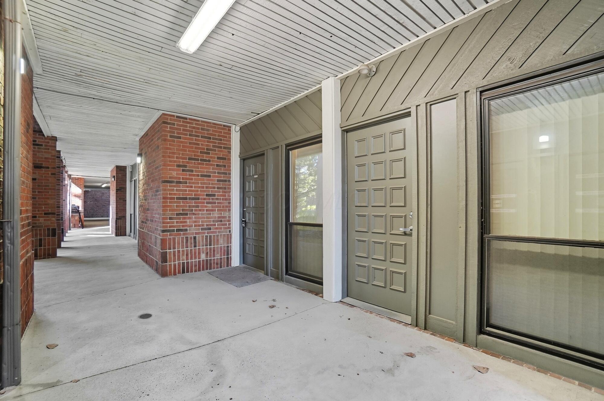 4700 Reed Road Columbus, OH 43220 - Photo 27 of 42 028