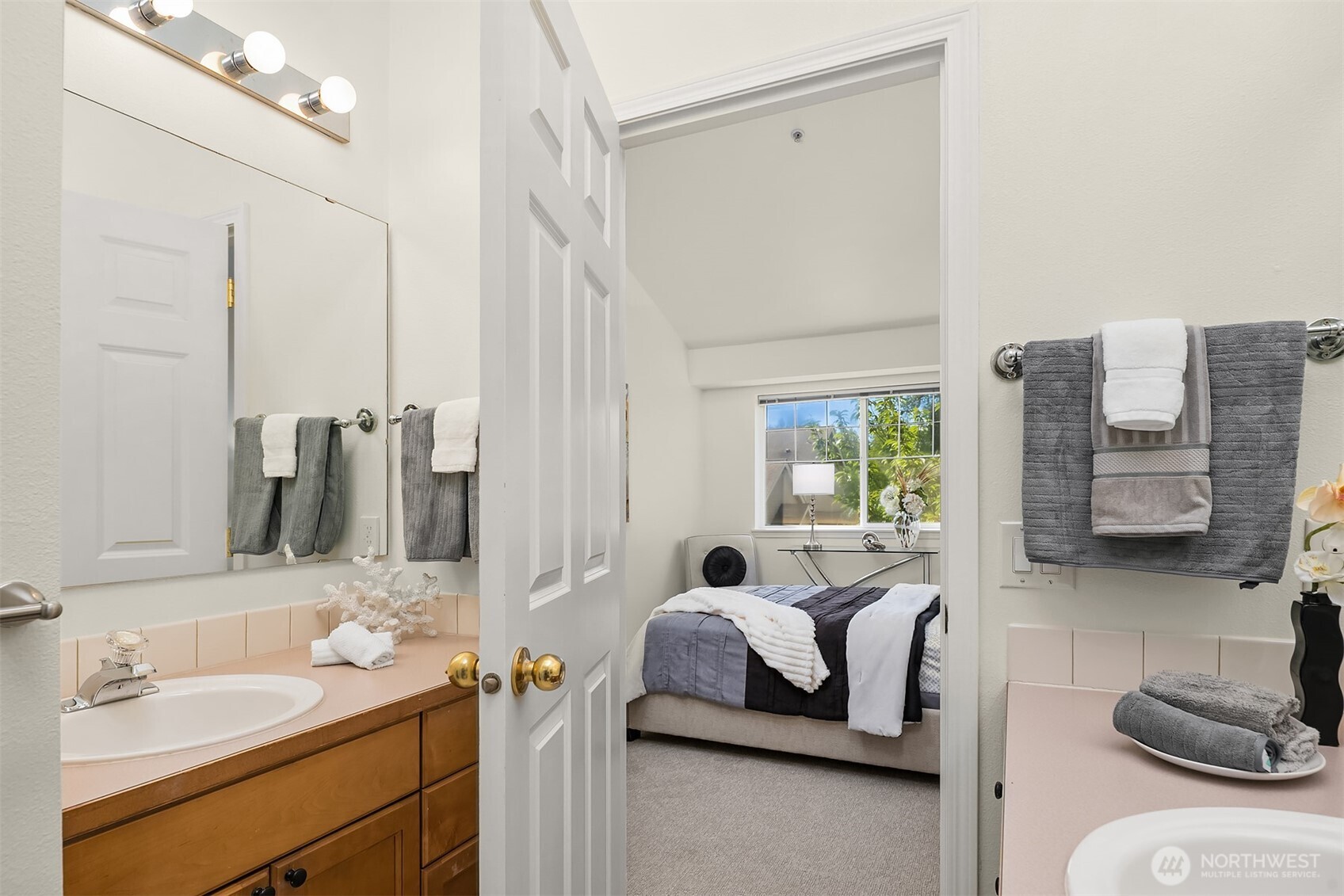 1522 196th Street Southeast, Unit A106 Bothell, WA 98012 - Photo 19 of 27