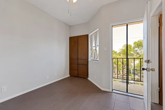 $1,200 | 3316 Guadalupe Street, Unit 309, Austin, TX 78705