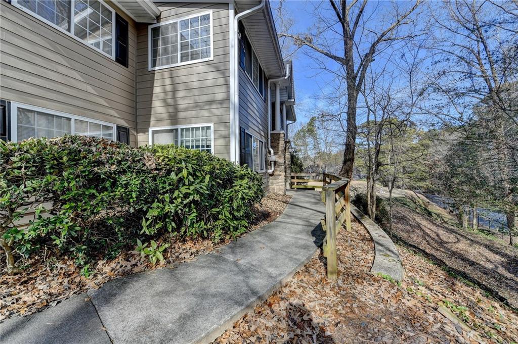 a view of a pathway both side of building