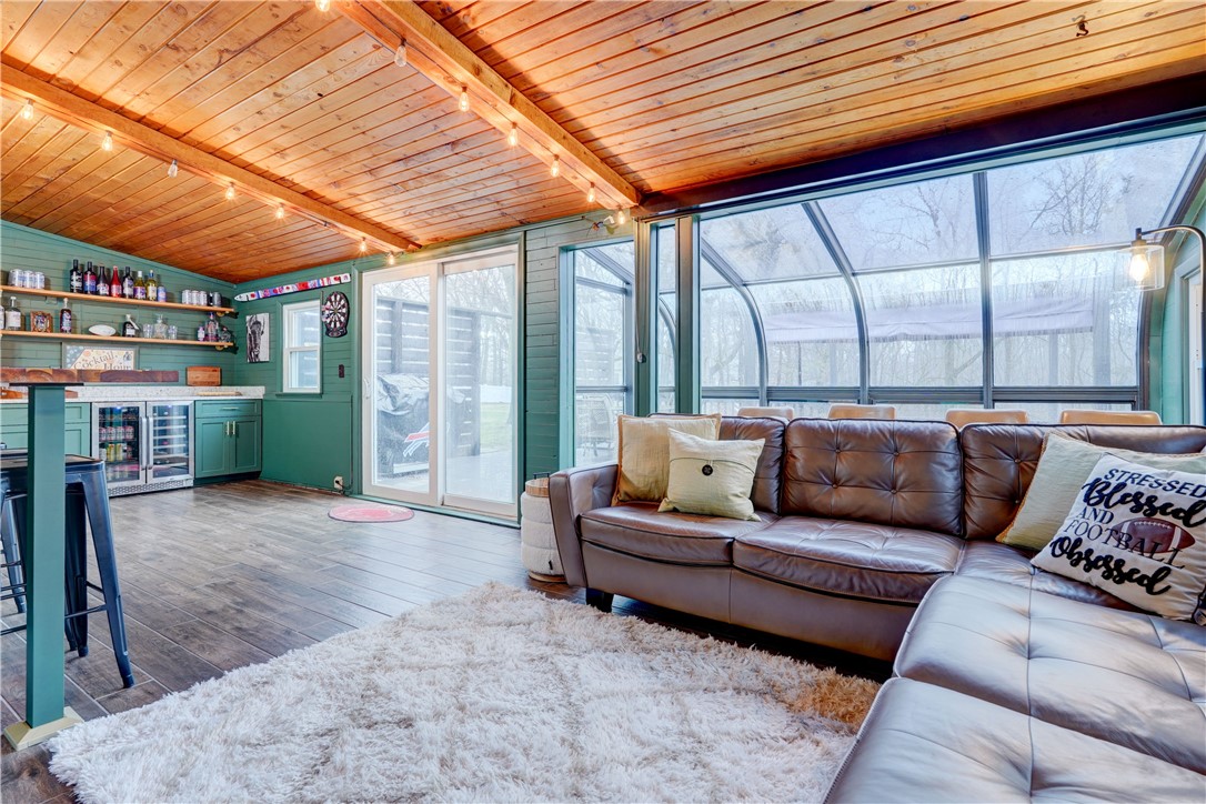 465 Holt Road Webster, NY 14580 - Photo 18 of 49