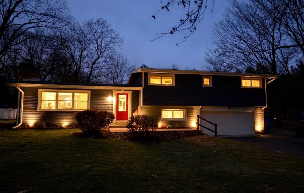 465 Holt Road Webster, NY 14580 - Photo 2 of 49