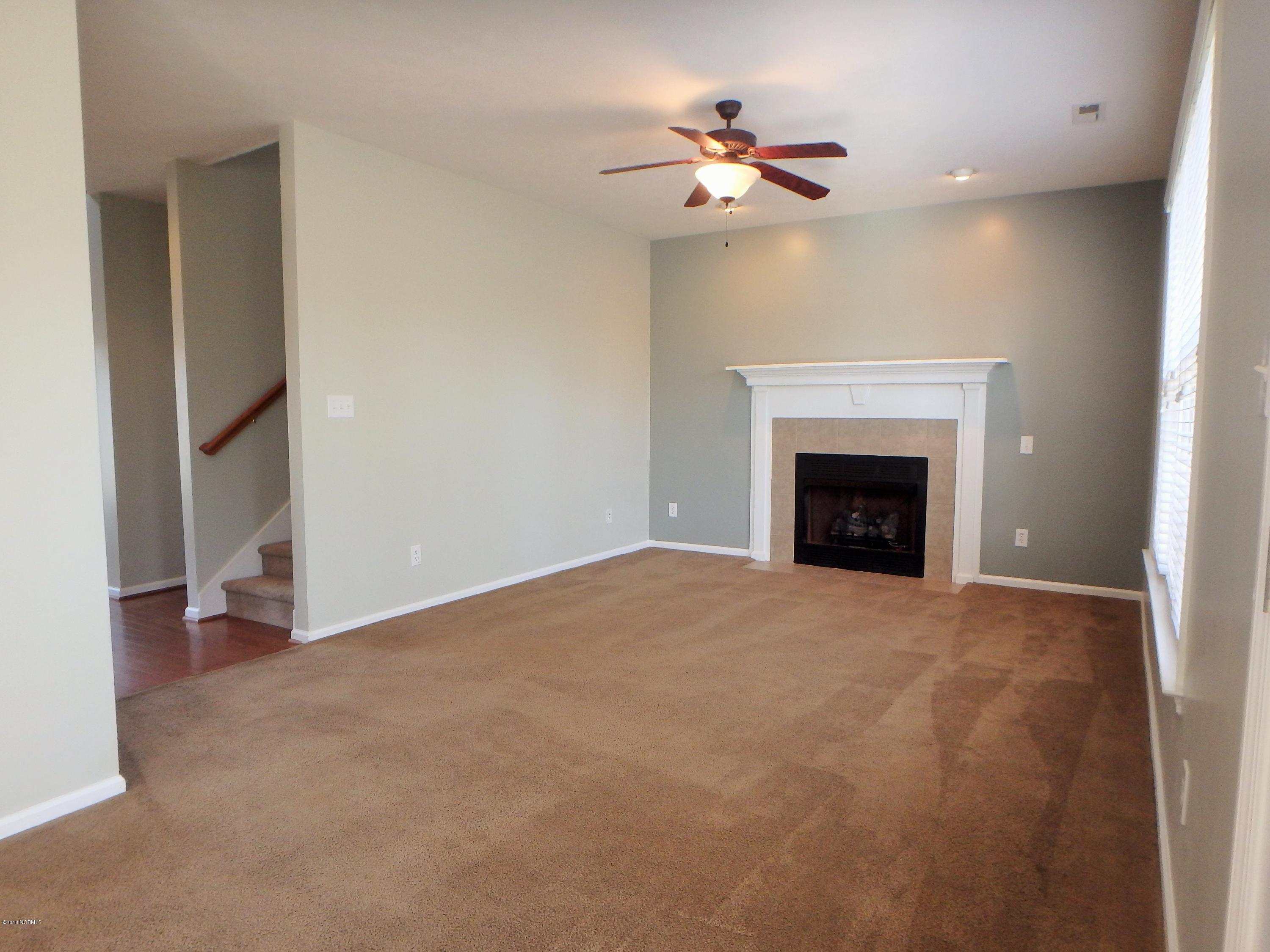239 Riverbend Road Jacksonville, NC 28540 - Photo 9 of 52 P4060033