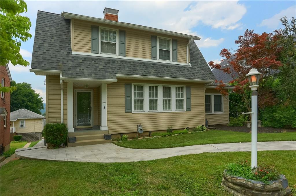 1441 Ridge Avenue Coraopolis, PA 15108 - Photo 2 of 25 Gallery Image 2