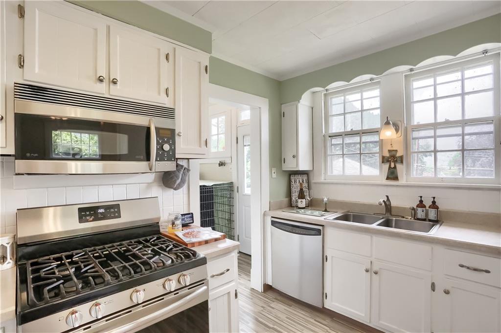 1441 Ridge Avenue Coraopolis, PA 15108 - Photo 13 of 25 Gallery Image 13