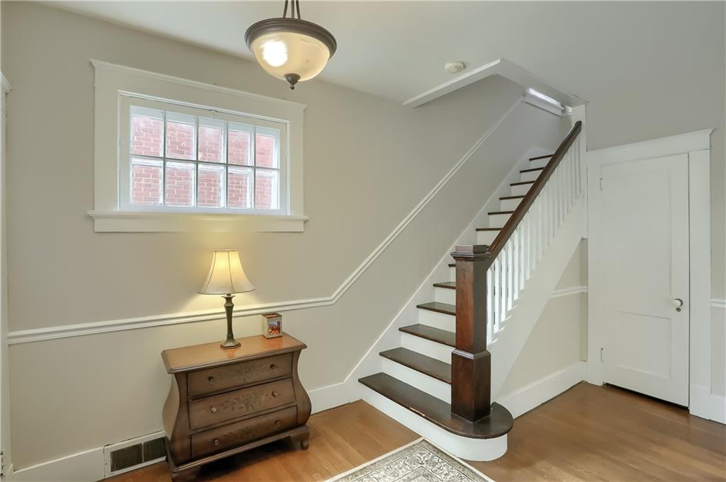 1441 Ridge Avenue Coraopolis, PA 15108 - Photo 3 of 25 Gallery Image 3