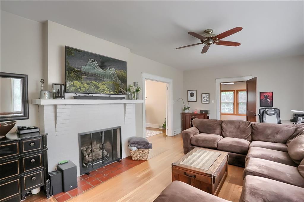 1441 Ridge Avenue Coraopolis, PA 15108 - Photo 6 of 25 Gallery Image 6