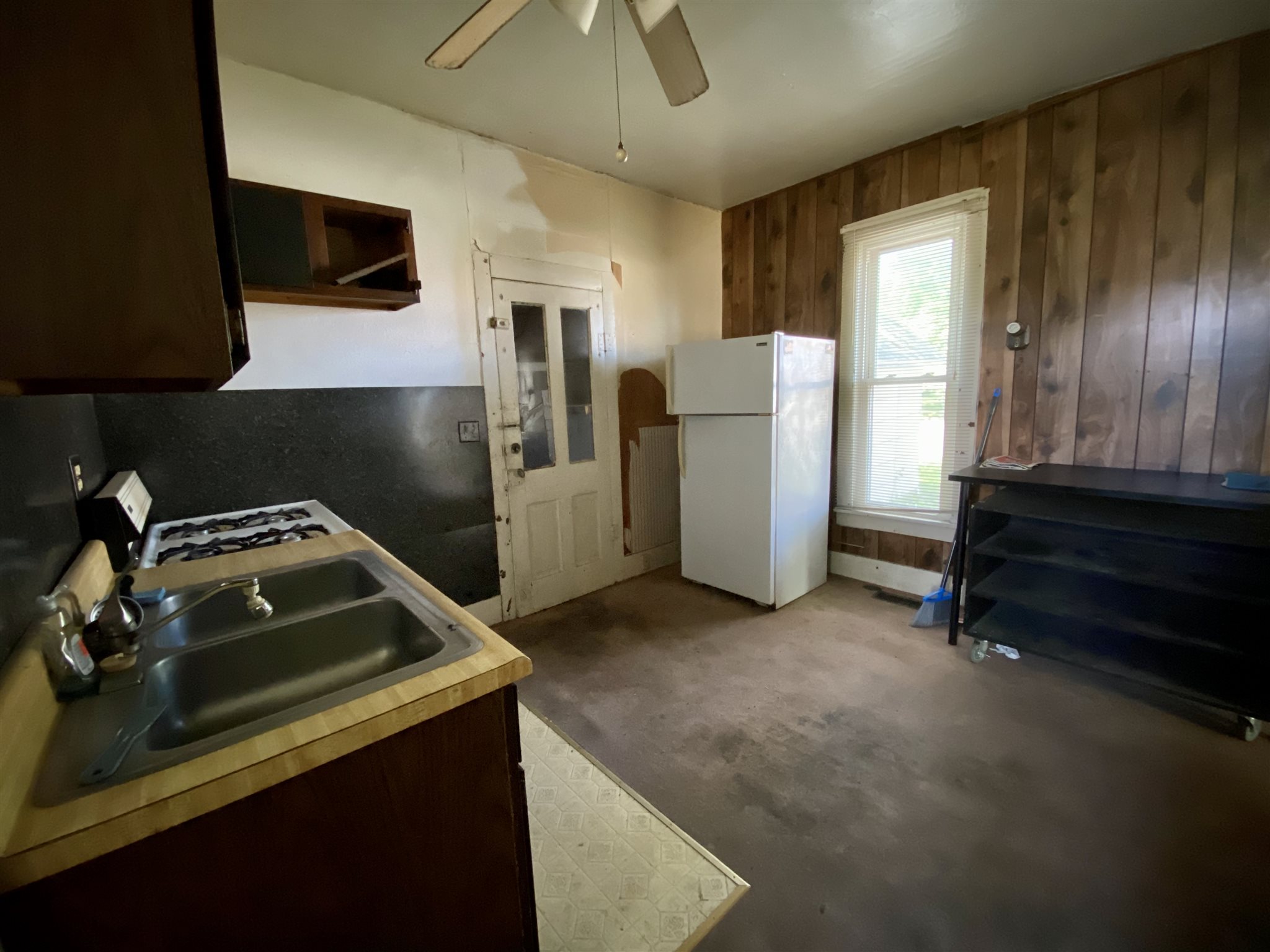 529 West 4th Street Rochester, IN 46975 - Photo 9 of 19