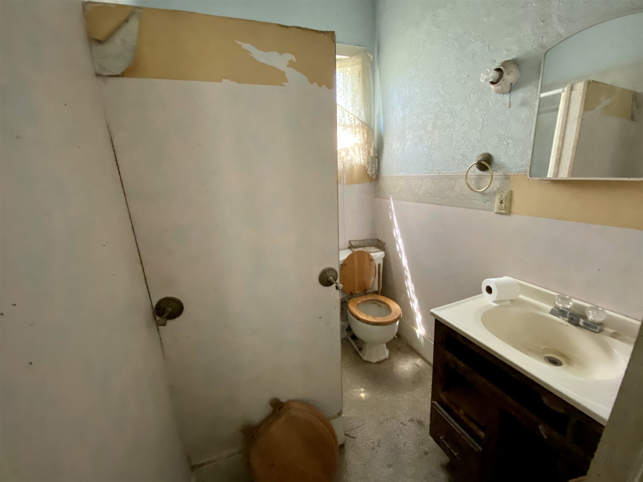 529 West 4th Street Rochester, IN 46975 - Photo 10 of 19