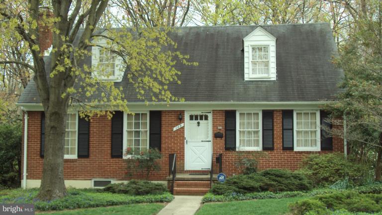 109 Belfast Road Lutherville-Timonium, MD 21093 - Photo 2 of 2 Exterior (Front)