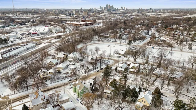 $249,900 | 2203 Blake Avenue, St. Paul, MN 55108