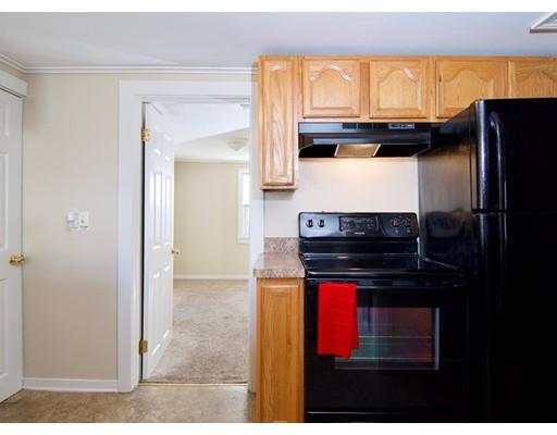 74 Wisteria Street Springfield, MA 01119 - Photo 10 of 28 Gallery Image 10