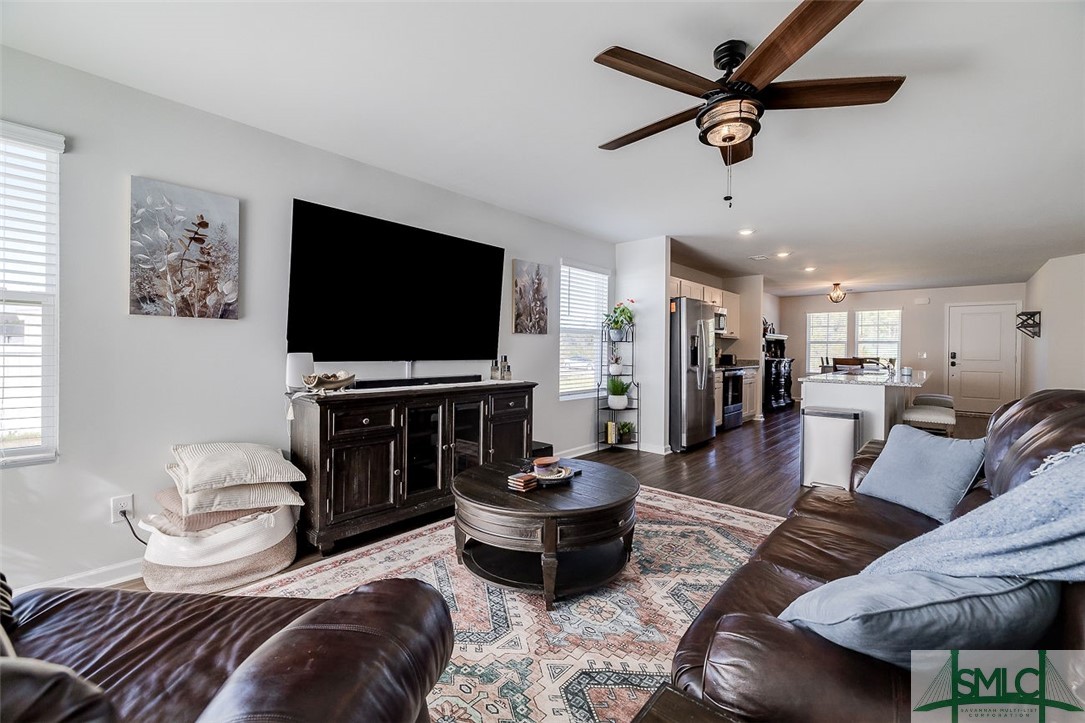 1298 Wilkins Road Midway, GA 31320 - Photo 15 of 37 Living room