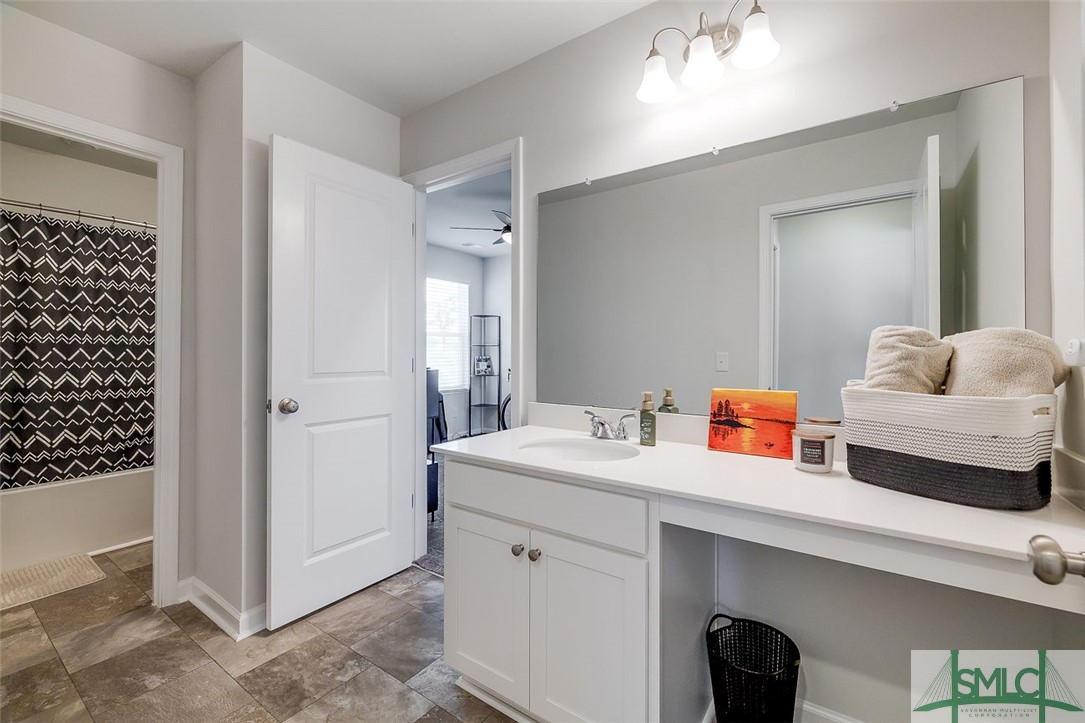 1298 Wilkins Road Midway, GA 31320 - Photo 22 of 37 Jack and jill bathroom