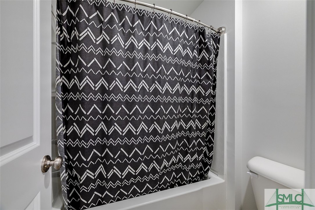 1298 Wilkins Road Midway, GA 31320 - Photo 23 of 37 Jack and jill bathroom