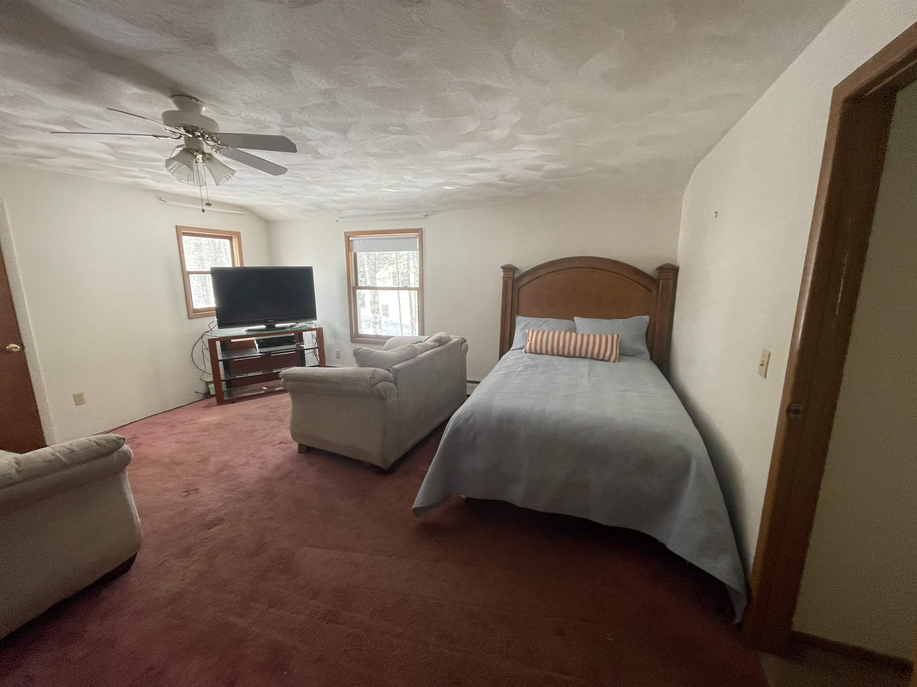 63 Regis Road Laconia, NH 03246 - Photo 29 of 32 Gallery Image 29