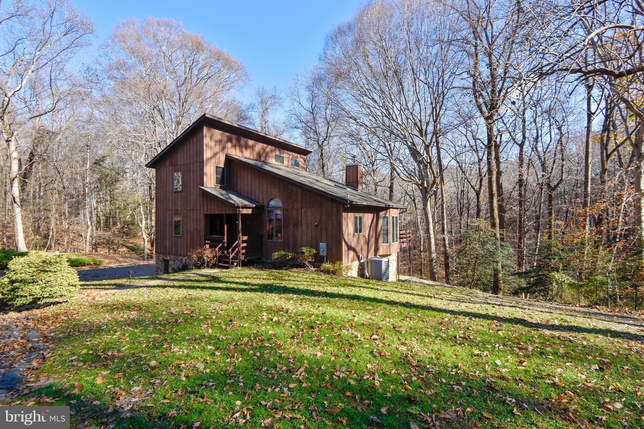 460 Farmington Road West Accokeek, MD 20607 - Photo 1 of 34 a view of a house with a yard
