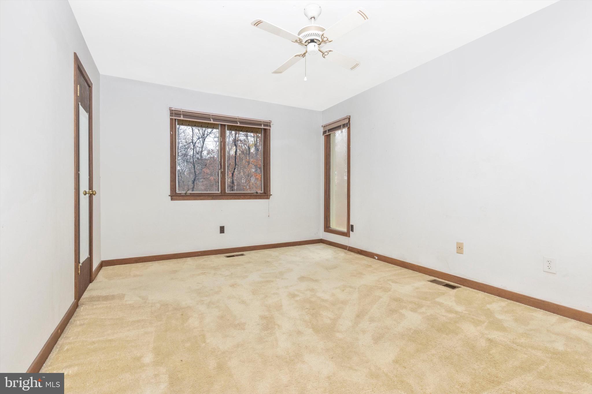 13248 Hunt Ridge Road Ellicott City, MD 21042 - Photo 19 of 57 Main level bedroom 1