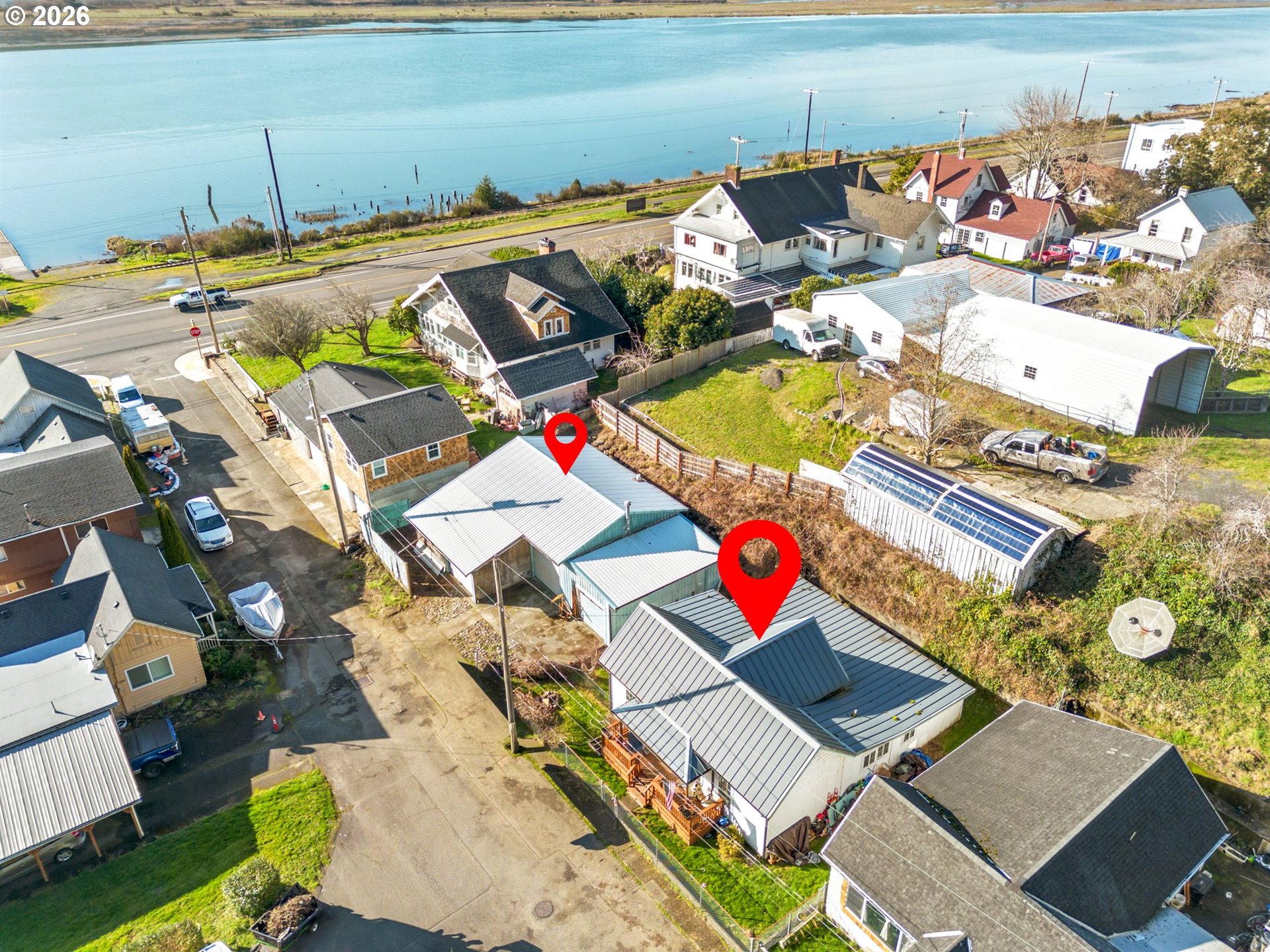 217 Pitt Street Gardiner, OR 97441 - Photo 10 of 12