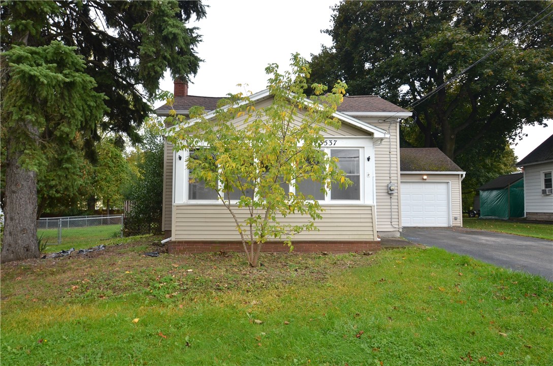 3537 Latta Road Greece, NY 14612 - Photo 3 of 44