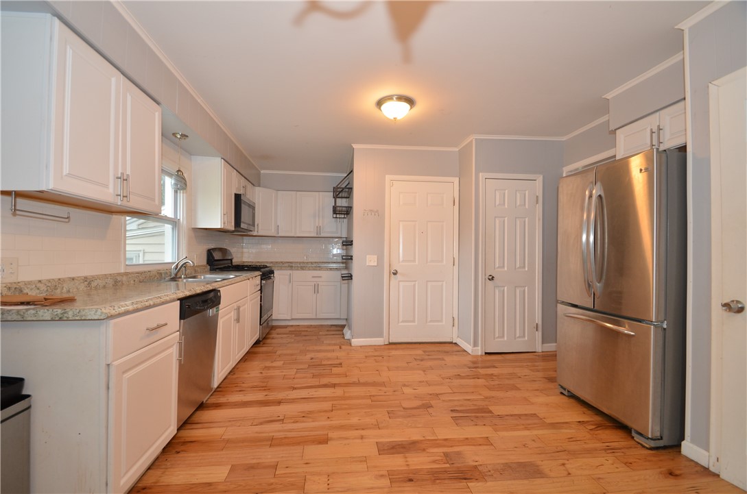 3537 Latta Road Greece, NY 14612 - Photo 7 of 44