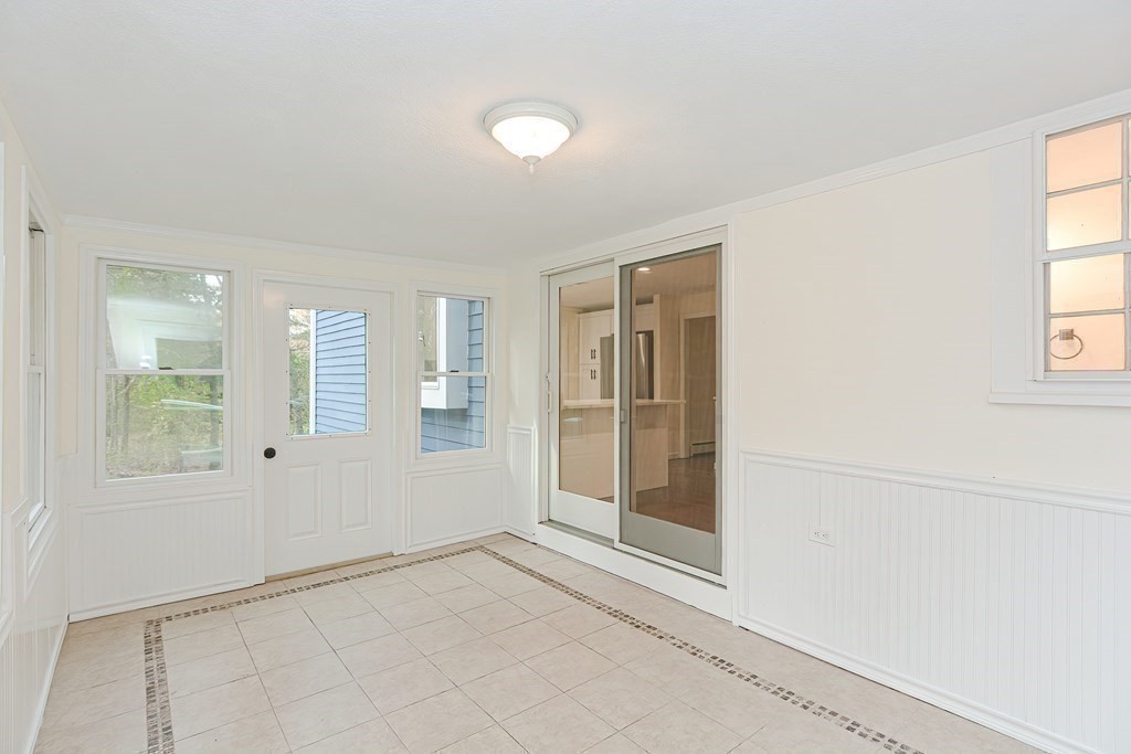 38 Ridge Road Walpole, MA 02081 - Photo 18 of 42 Gallery Image 18
