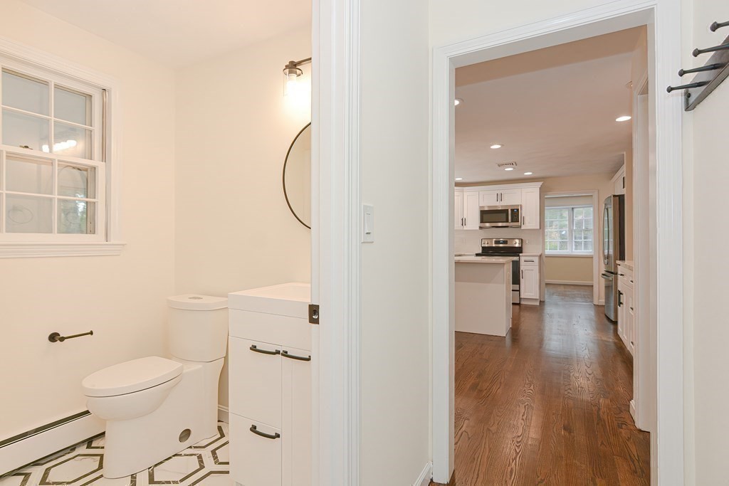 38 Ridge Road Walpole, MA 02081 - Photo 19 of 42 Gallery Image 19