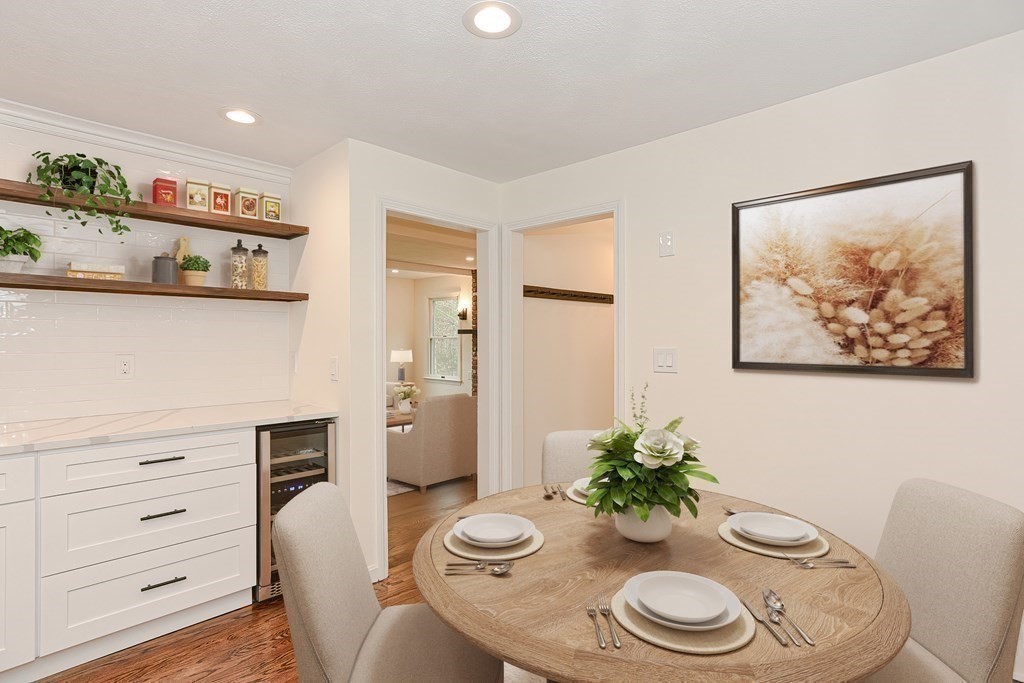 38 Ridge Road Walpole, MA 02081 - Photo 7 of 42 Gallery Image 7