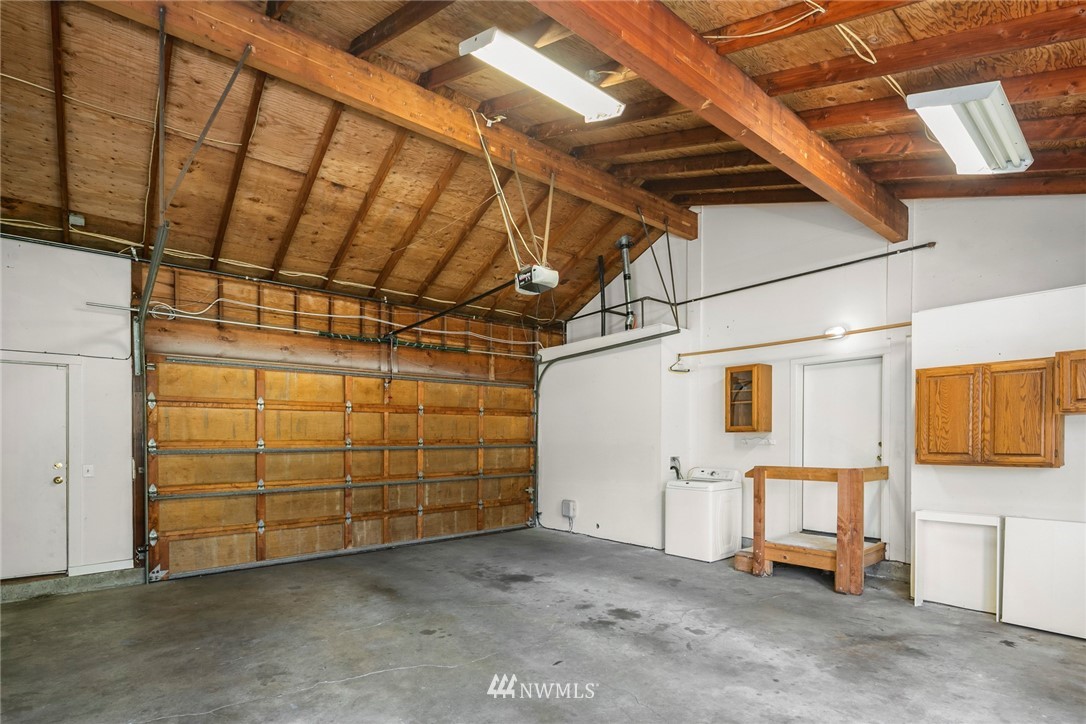 5527 Southwest Point Robinson Road Vashon, WA 98070 - Photo 33 of 39 Gallery Image 33