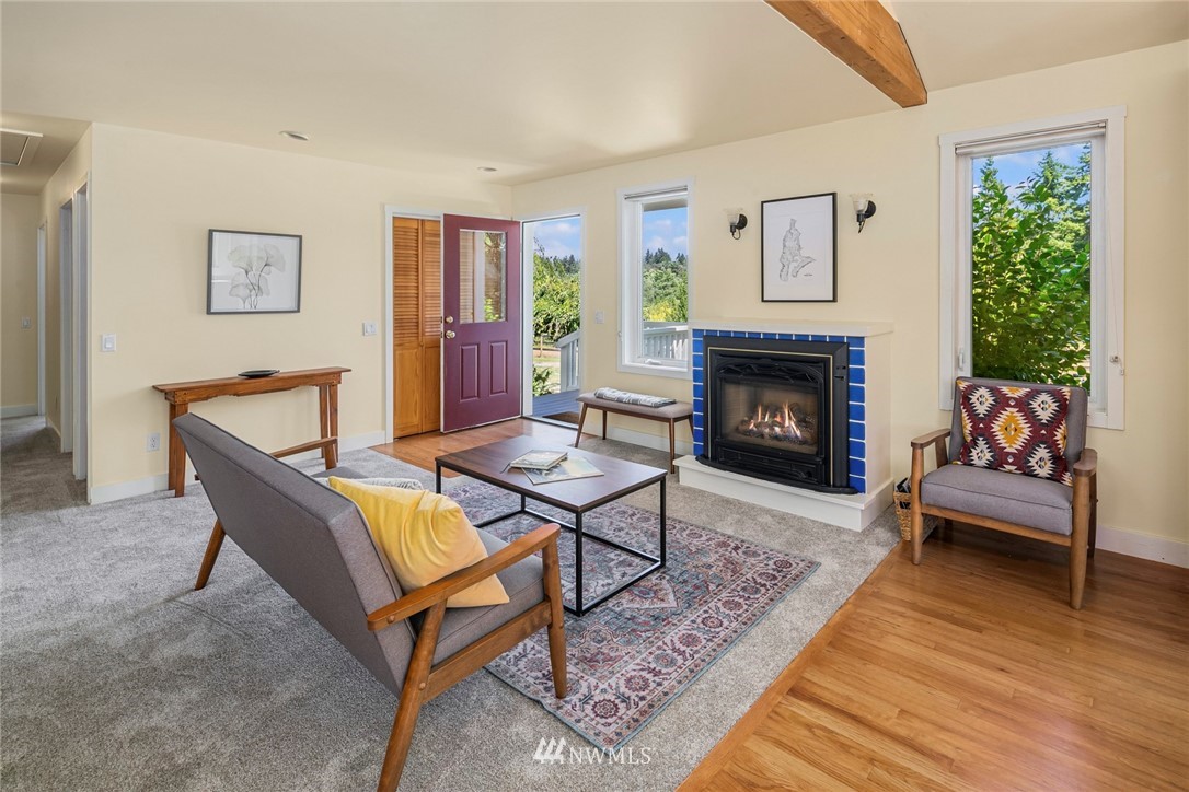 5527 Southwest Point Robinson Road Vashon, WA 98070 - Photo 34 of 39 Gallery Image 34
