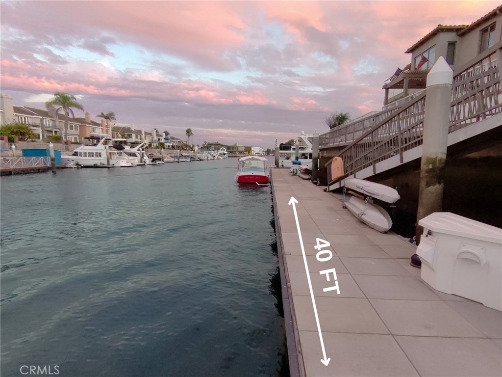 354 Salta Verde Point Long Beach, CA 90803 - Photo 1 of 33 a view of a city