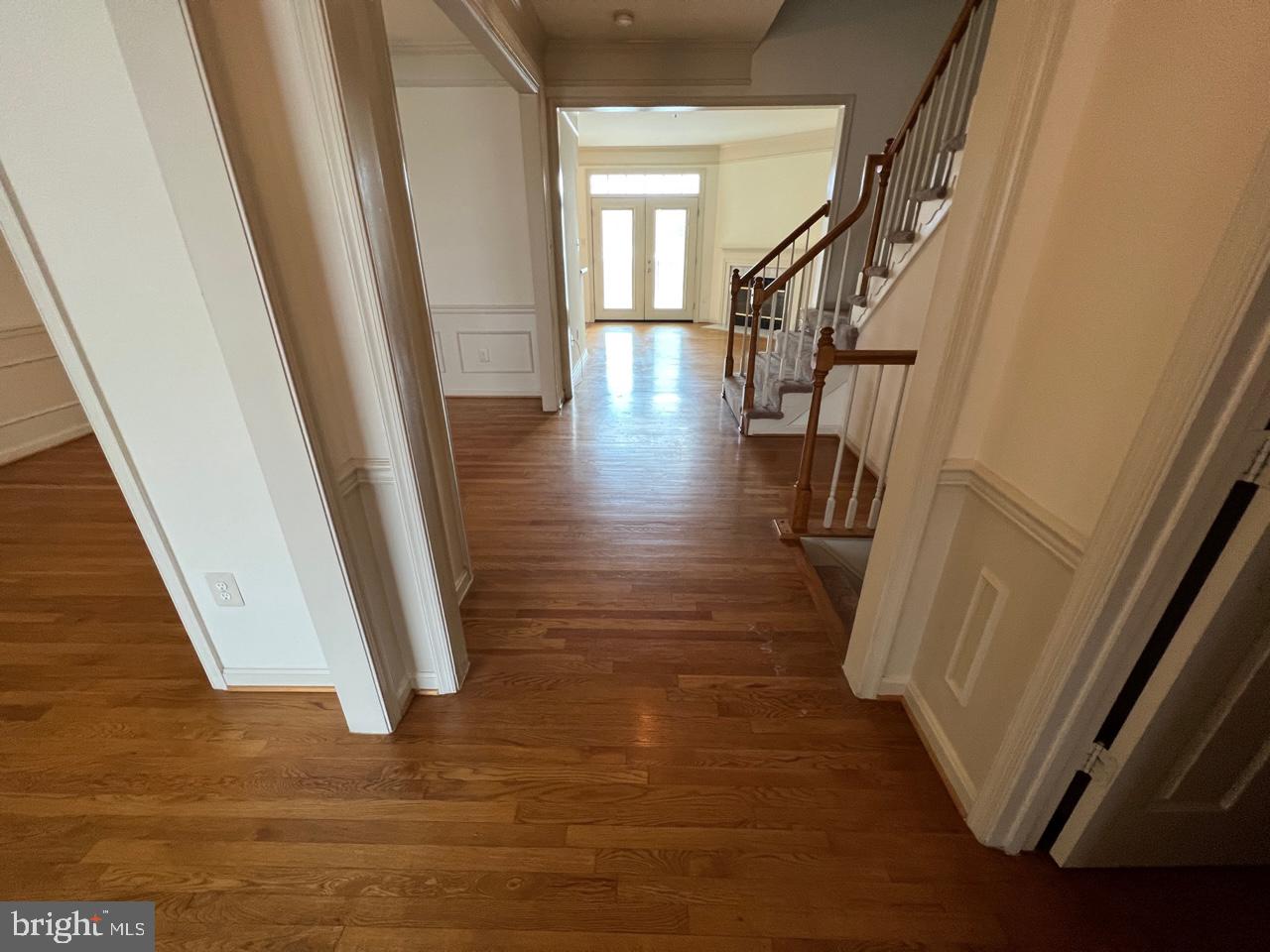 17911 Dumfries Circle Olney, MD 20832 - Photo 11 of 29 Interior Main Level