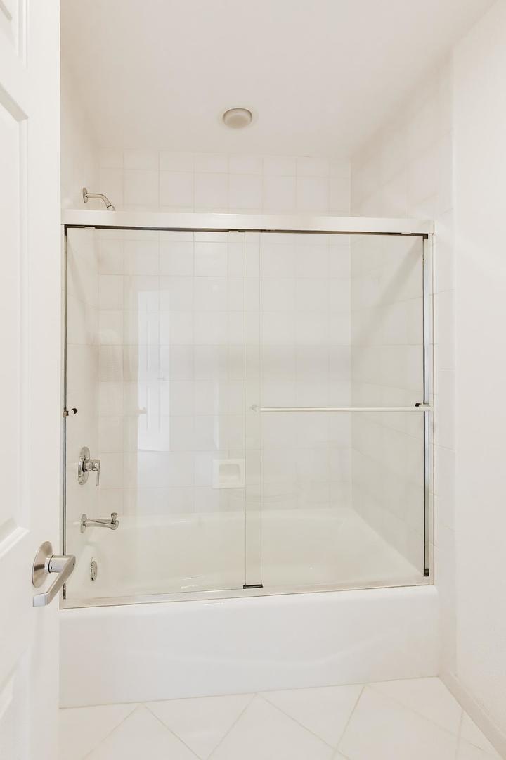 2566 Windrush Lane Northbrook, IL 60062 - Photo 30 of 47
