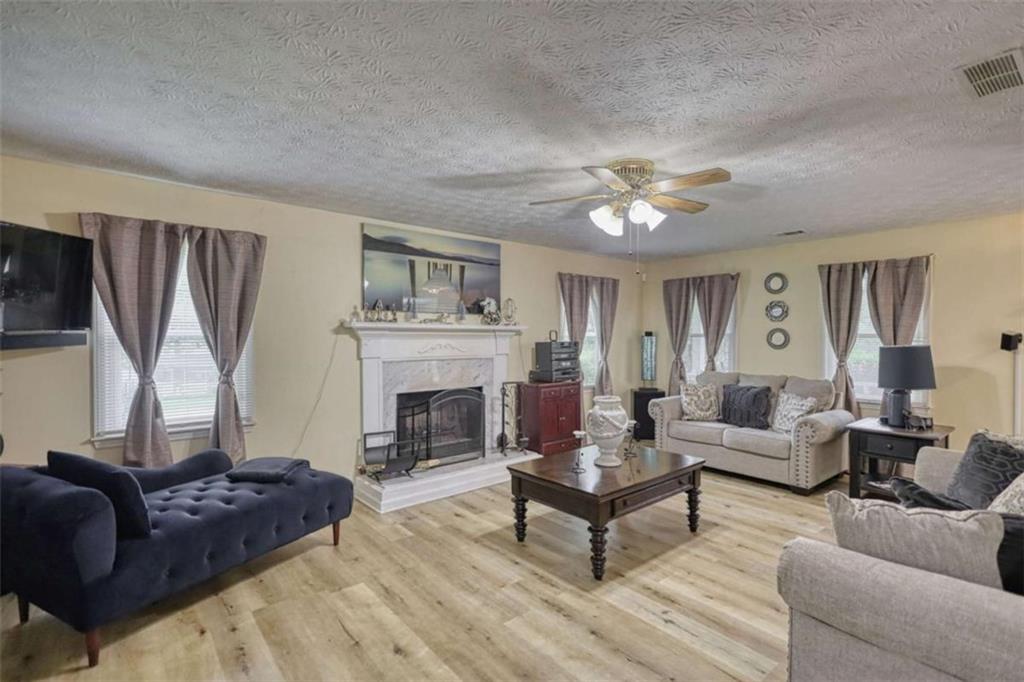 9195 Scarlett Drive Southwest Covington, GA 30014 - Photo 6 of 57