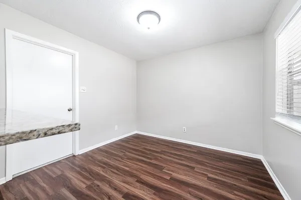 $2,000 | 1922 Arcadia Drive, Sugar Land, TX 77498
