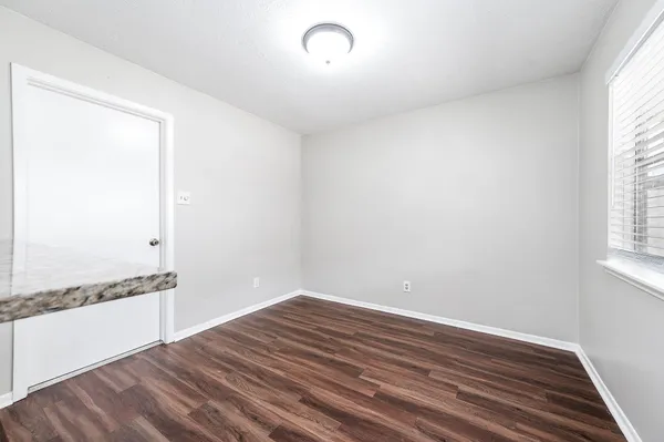 $2,025 | 1922 Arcadia Drive, Sugar Land, TX 77498