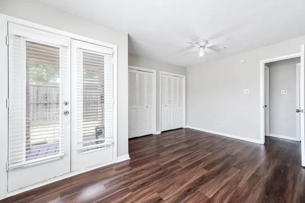 $2,025 | 1922 Arcadia Drive, Sugar Land, TX 77498