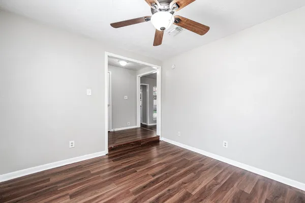 $2,025 | 1922 Arcadia Drive, Sugar Land, TX 77498