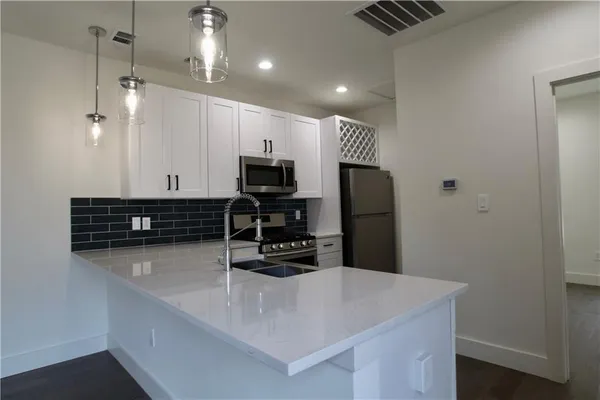 $6,995 | 705 Harris Avenue, Unit A, Austin, TX 78705