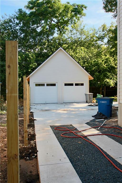 705 Harris Avenue, Unit A Austin, TX 78705 - Photo 30 of 33 a view of a backyard of the house