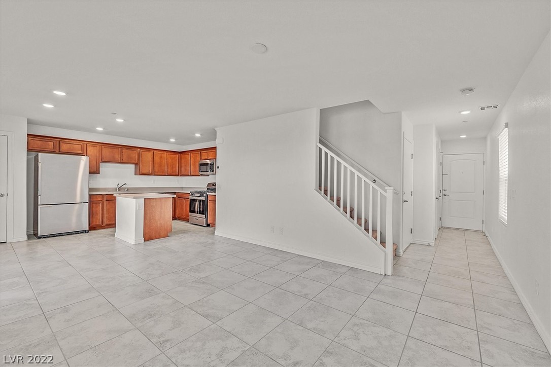 352 Rosefinch Street Henderson, NV 89012 - Photo 5 of 29