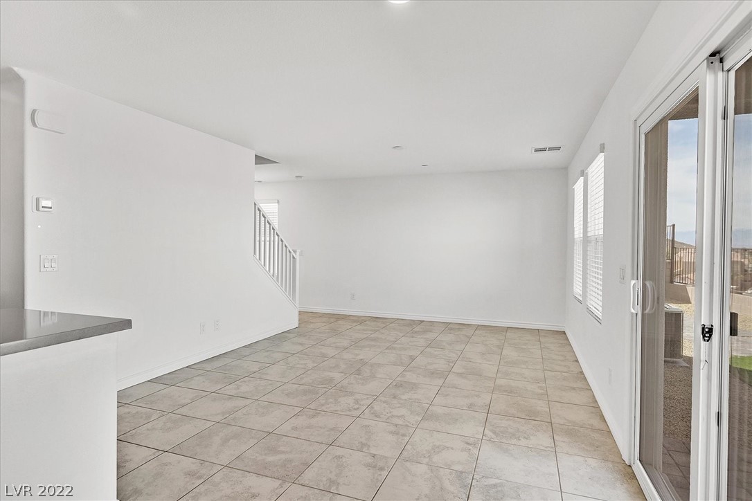 352 Rosefinch Street Henderson, NV 89012 - Photo 8 of 29
