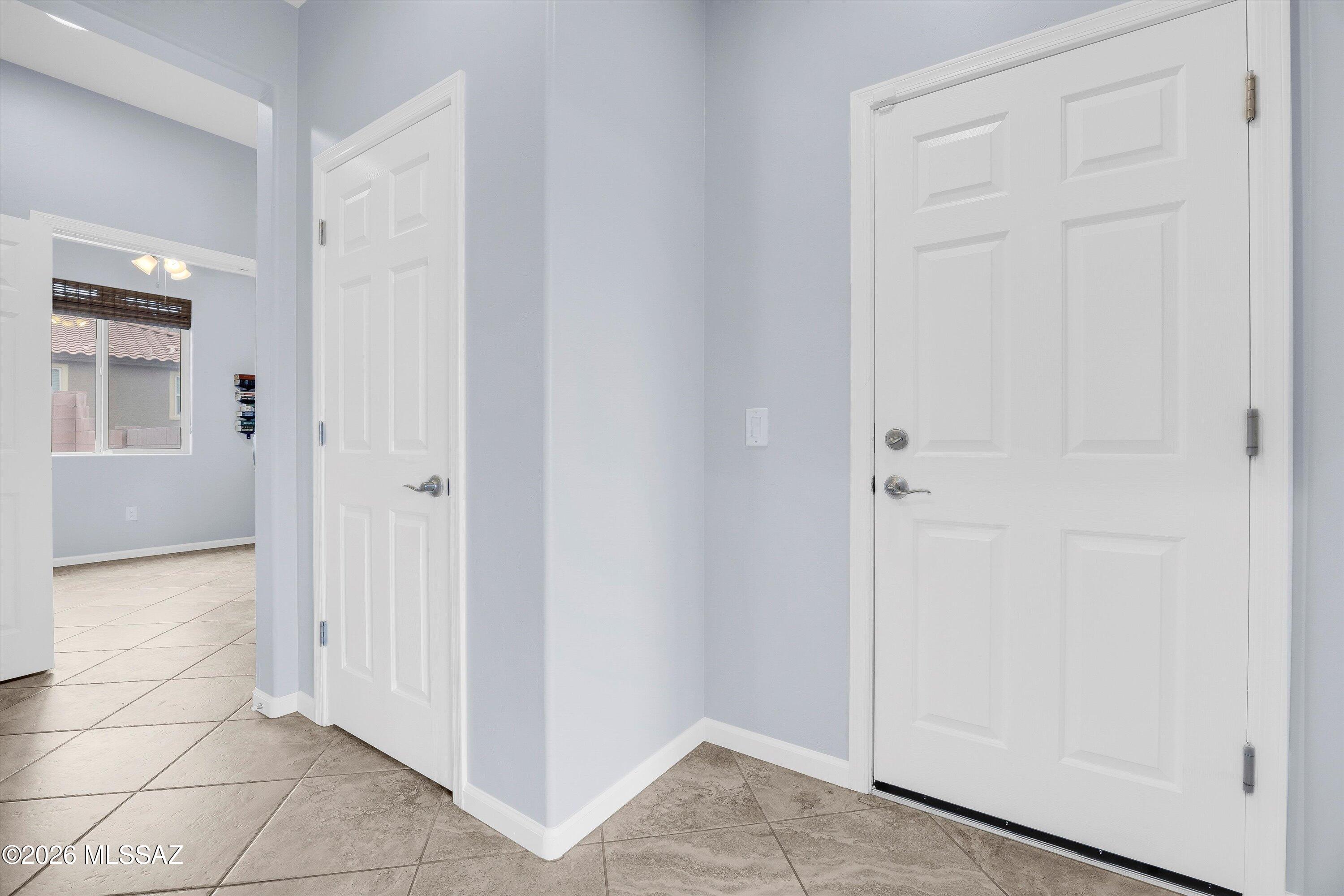 38754 South Running Roses Lane Tucson, AZ 85739 - Photo 30 of 46 29-Hallway
