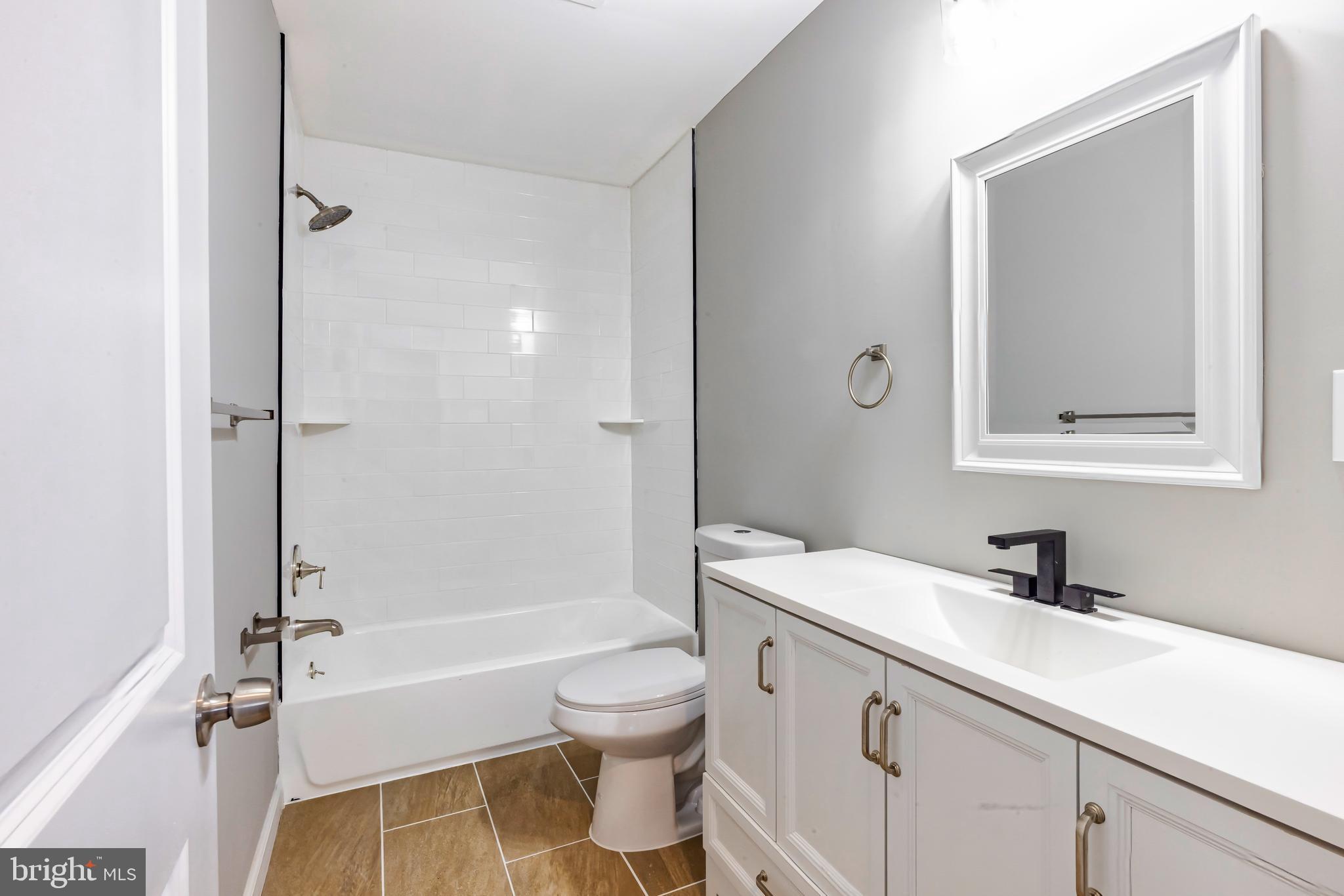2 Hartford Road Clementon, NJ 08021 - Photo 16 of 19 Full Hal Bath