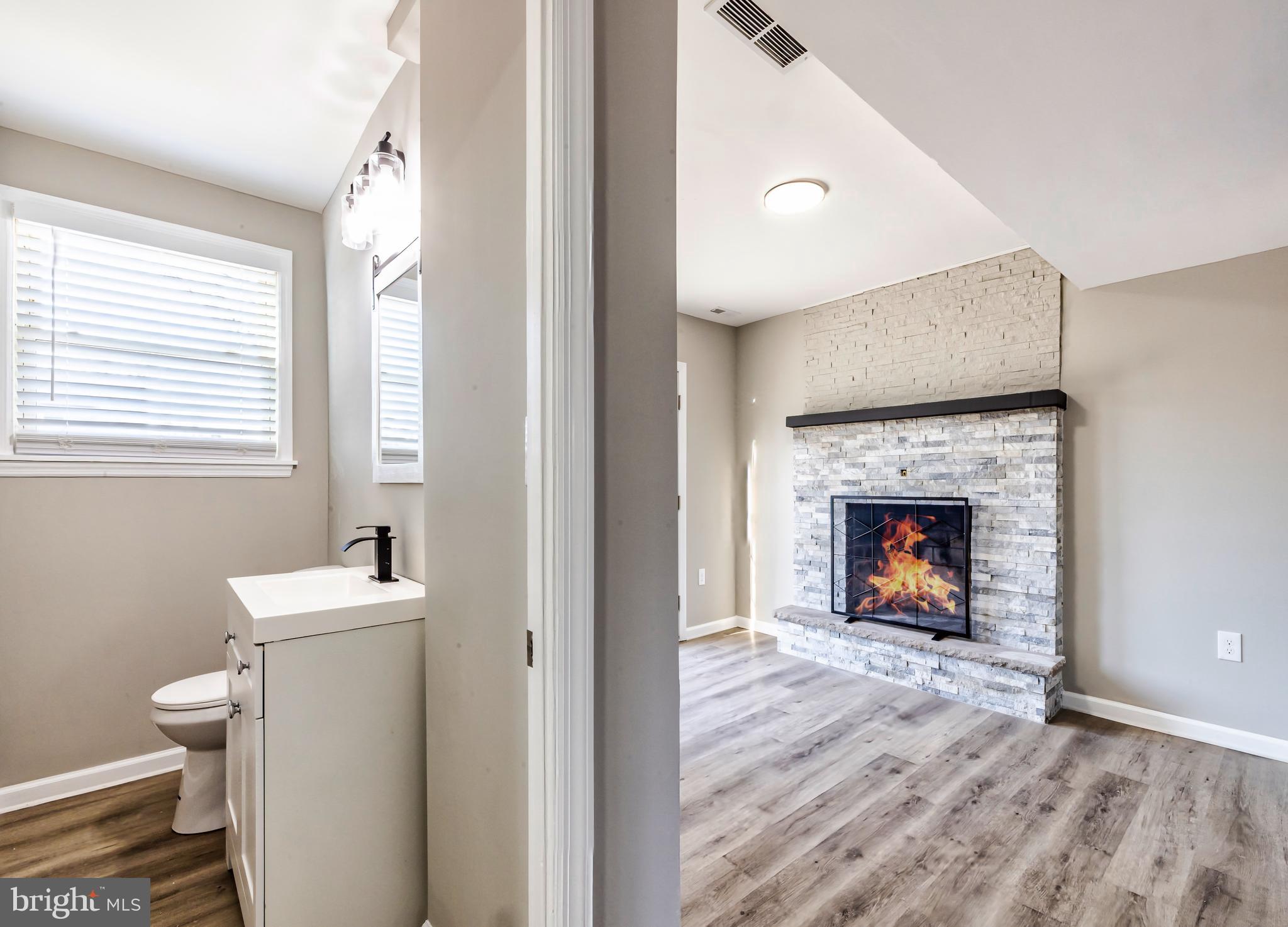 2 Hartford Road Clementon, NJ 08021 - Photo 8 of 19 Living Room / Half Bath