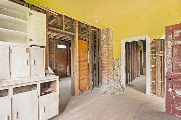 a view of front door shower