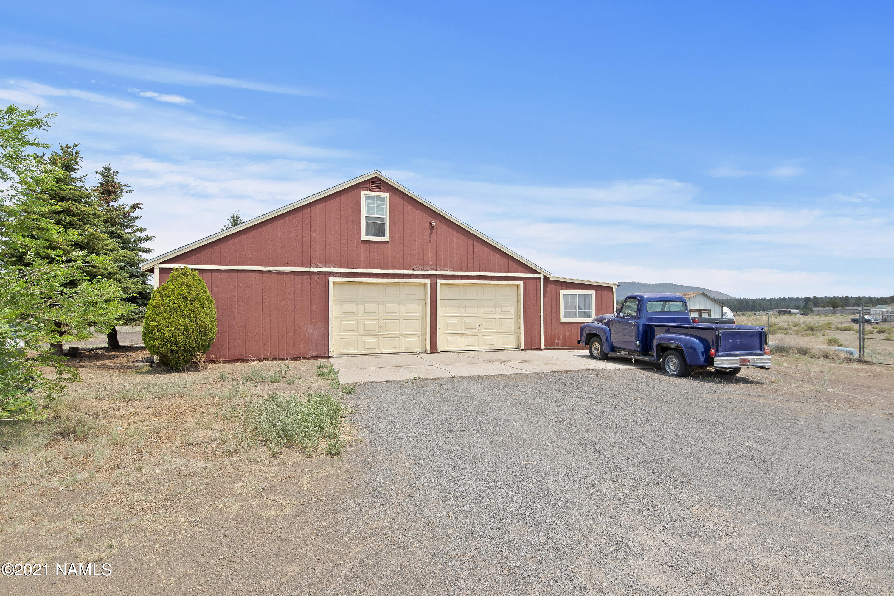 10195 Stagecoach Road Flagstaff, AZ 86004 - Photo 25 of 35 Garage