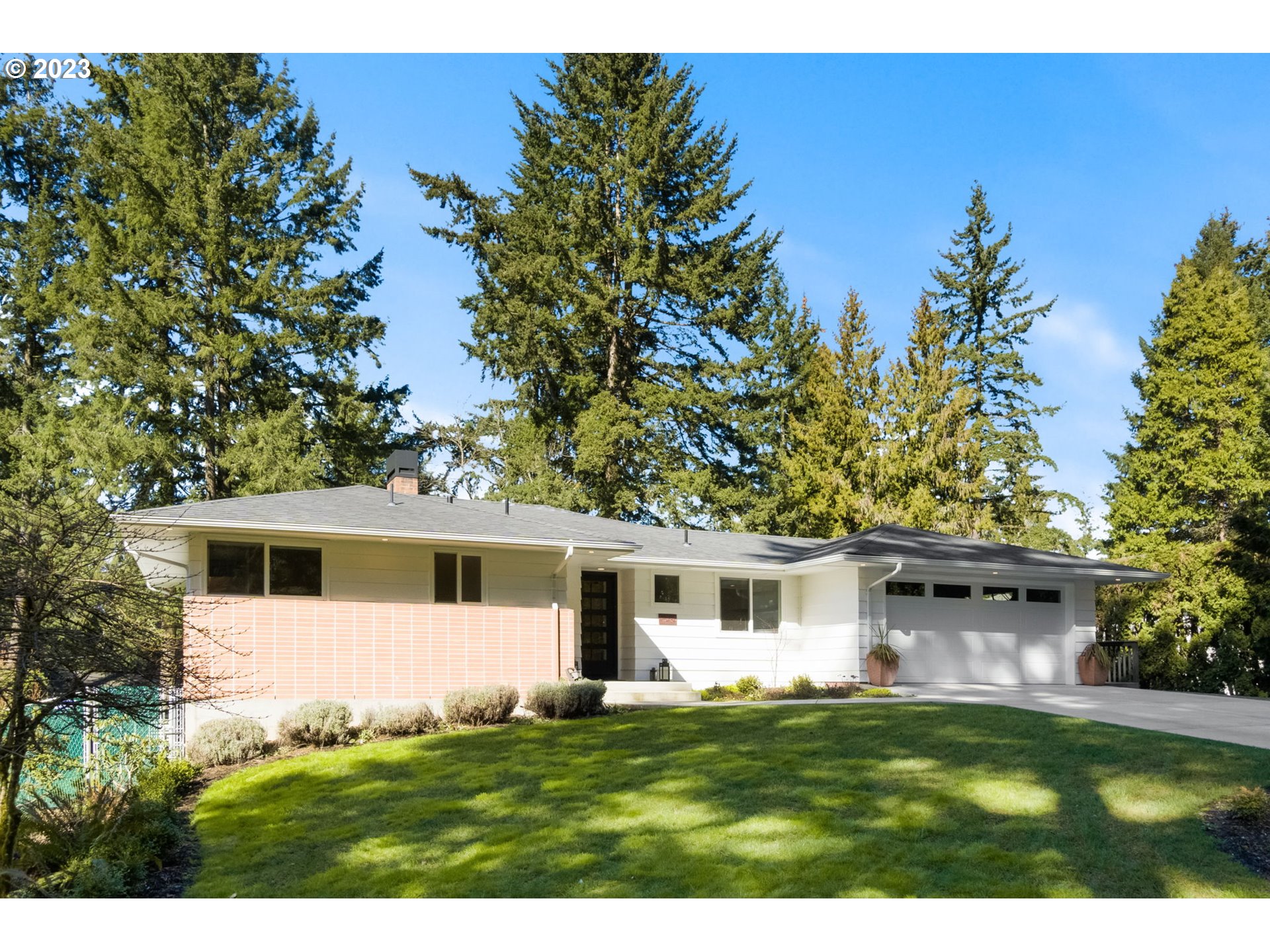 14095 Southwest Hargis Road Beaverton, OR 97008 - Photo 1 of 32 Gallery Image 1
