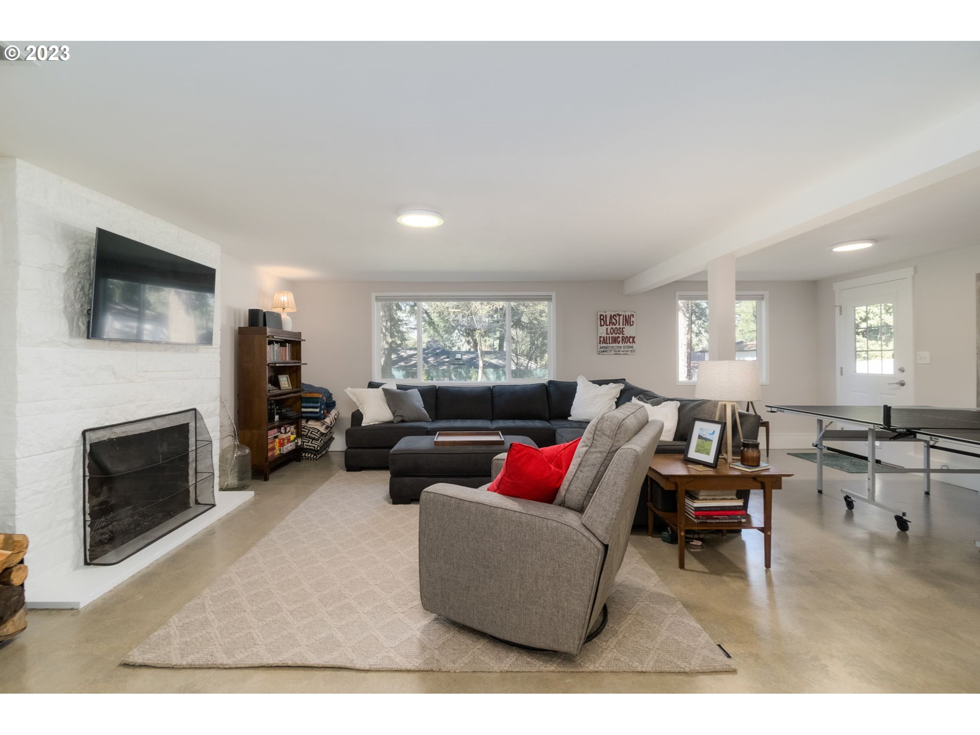 14095 Southwest Hargis Road Beaverton, OR 97008 - Photo 21 of 32 Gallery Image 21